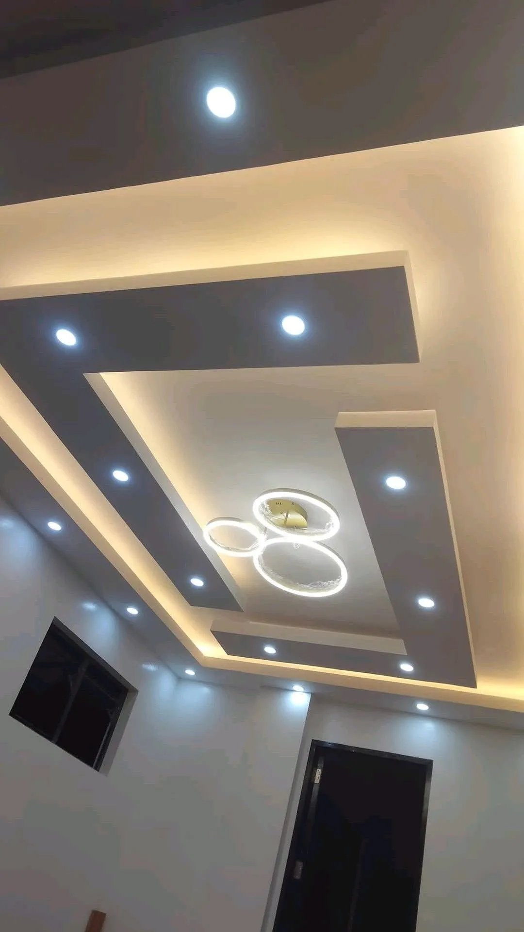 Modern ceiling with ring light